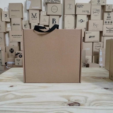 Caja bolsa Lisa 31x30x12 cm (pack 50 unidades)