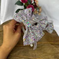 Tiara Brilha no escuro lilás - comprar online