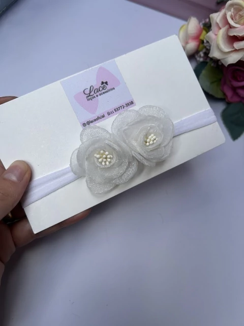 Faixinha Flor de organza Branco