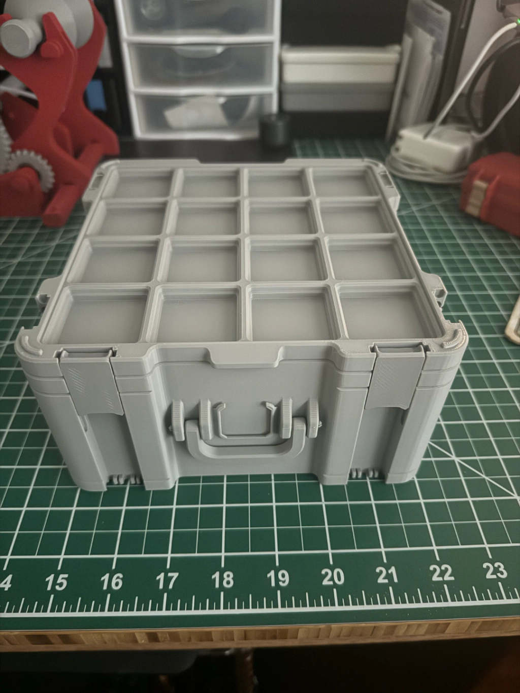 Organizador Modular Gridfinity 12U Profundo: Espaço Otimizado