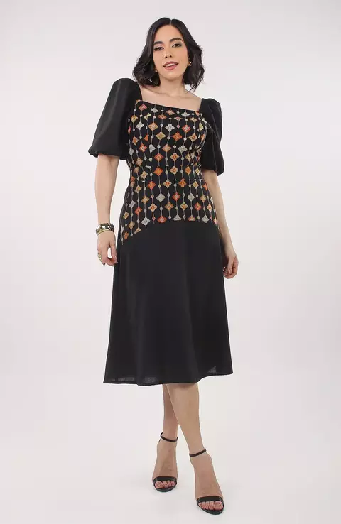Saia Linho Bordado - Preto - comprar online