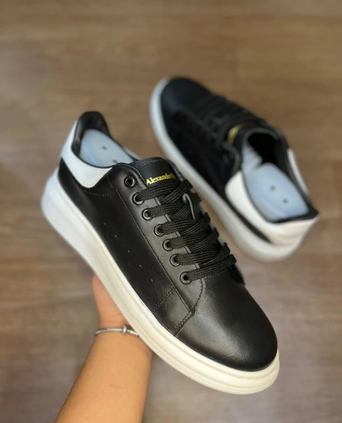 Alexander McQueen - Oversized - comprar online