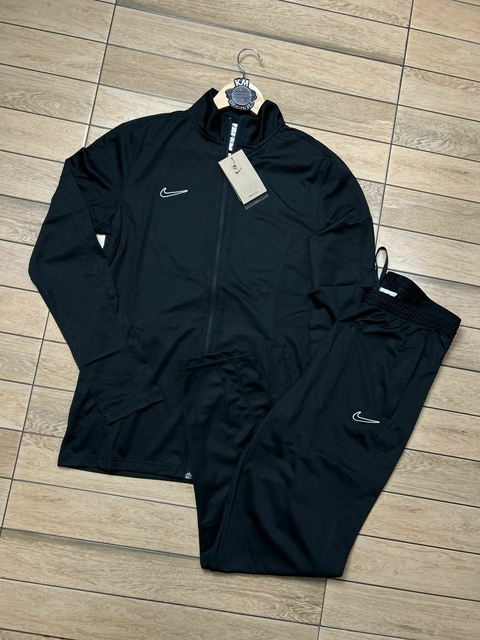 Conjunto Nike Dri Fit 23/24