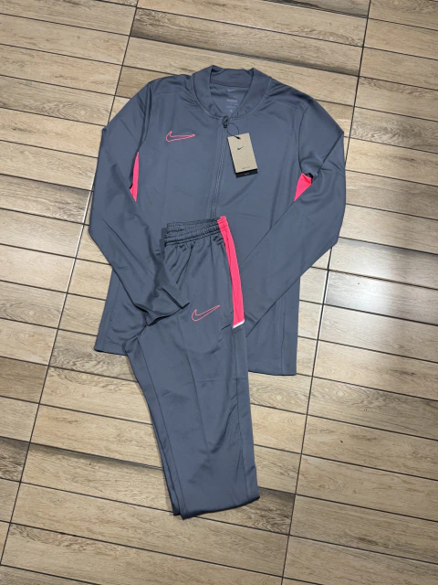 Conjunto Nike Dri Fit 2026 - Cinza