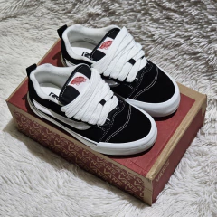 ZAPATILLAS V4NS KNU SKOOL BLACK WHITE AAA - [ZU00186] en internet