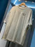REMERA SHATO STUDIO BEIGE