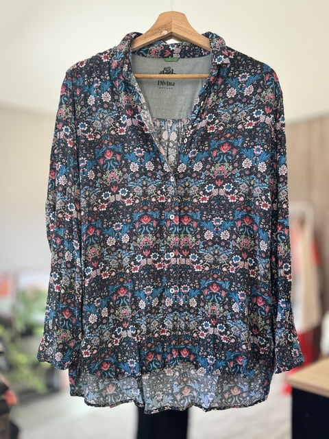 Camisa DIVINA (BOLIVIA) Talle M