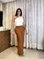 Conjunto de calça pantalona e blusa de um ombro. - loja online