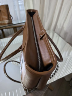 Cartera Shanghái-eco cuero chocolate (con tachas) - tienda online