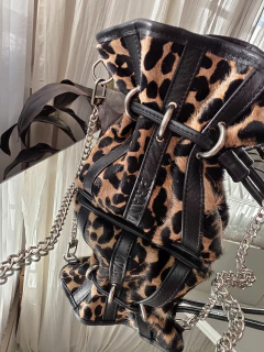 Cartera Mini-Munbai CUERO pelo vaca chita - comprar online
