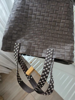 Cartera Tote Fujian/ CUERO trenzado Chocolate - PRANA concept 947