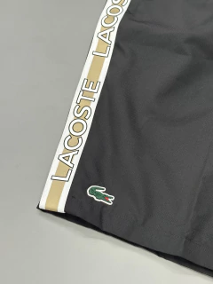 Bermuda Lacoste Sport Letreiro Black - loja online