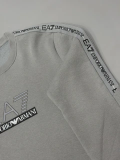 Blusa EA7 Faixa no Ombro Grey - Coyote Griffes