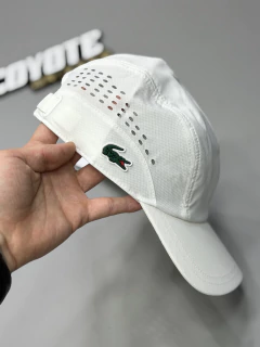 Boné Lacoste Sport 2k26 Branco na internet