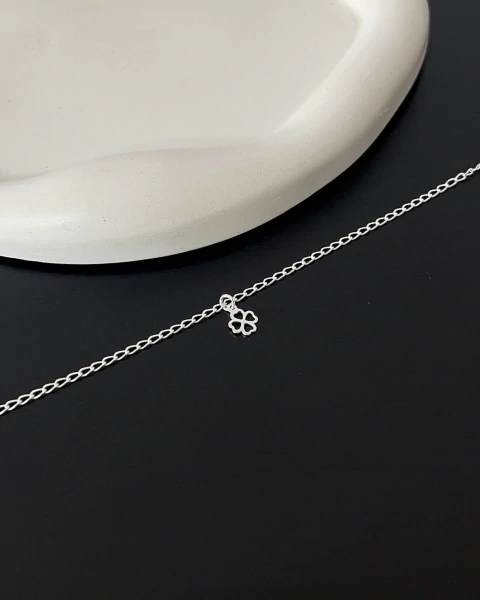 Tornozeleira Trevo Vazado