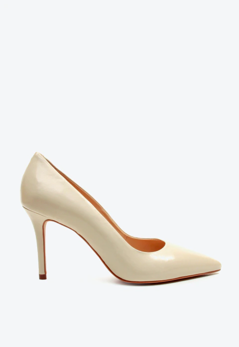 Scarpin couro off white salto alto cecconello 2440001-7