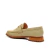 Mocassim em couro creme com sola tratorada garante conforto, estilo e sofisticação para looks urbanos e de trabalho. Garanta já o seu!