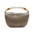 Handbag estruturada em couro cinza com alça cromada. Design minimalista, prática e elegante. Aposte na sofisticação Cecconello para seu dia a dia!