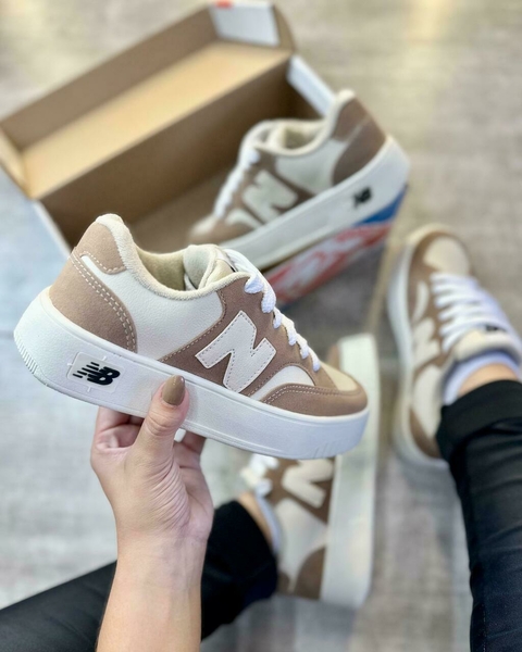 New Balance CT32 - Bege e Branco