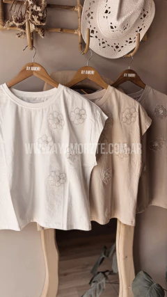 Imagen de Remera Renata