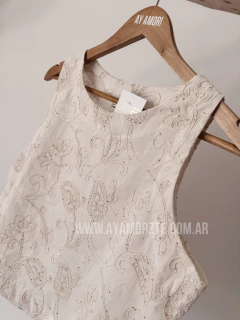 Blusa Sami en internet