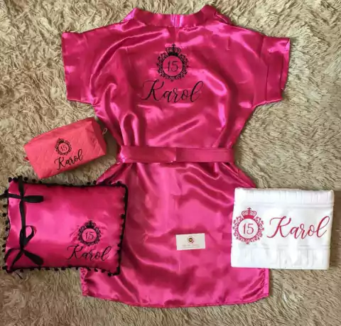 Kit Debutante Karol (brasão+titulo+nome) Bordado - Debutante