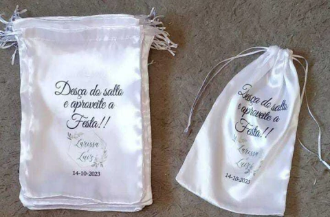 Saquinhos de Cetim Estampados Personalizados para Chinelo - Kit com 20 unidades