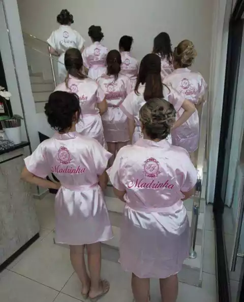 Robe de Cetim Bia ( brasão+ título ) Bordado - Debutante / Noiva