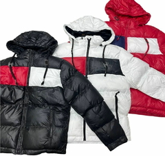 CAMPERA PUFFER CON CAPUCHA -FRANJA BICOLOR- en internet