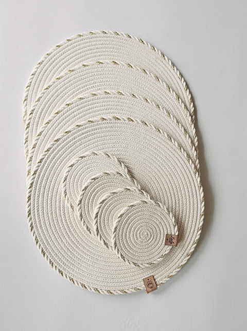 SET PLATOS DE SITIO Y POSA VASOS - comprar online