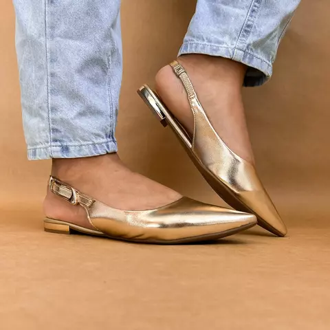 Sapatilha slingback com fivela bico fino - comprar online