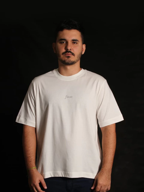 ESSENTIAL OFF | camiseta oversized boxy off-white - comprar online