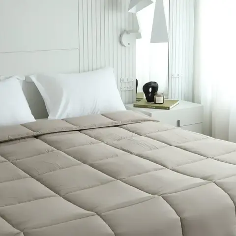Acolchado Símil Plumón Posto Blanco Classic Vison Reversible