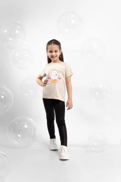 INFANTIL - Pequena ao olhos do mundo , Preciosa aos olhos de Deus