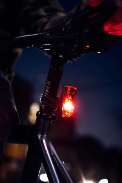 Luz Belmondo Moon Stop De Freno en internet