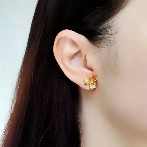 Brincos Trevo, cravejado de Zircônias Cristais - Folheado a Ouro 18k