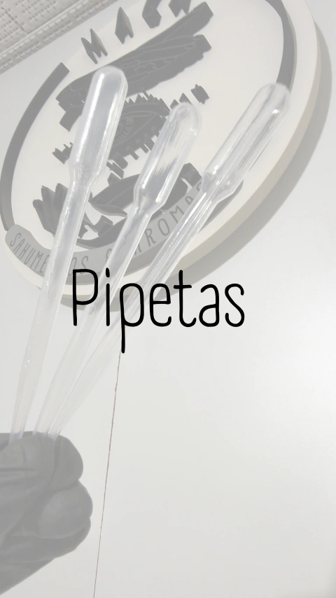Pipetas plásticas transparentes