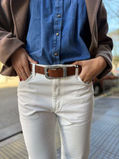 Jeans Mom Clara By NAM - tienda online