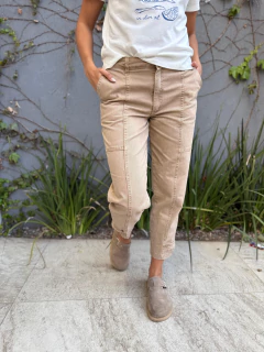 Jeans Barrel Anita Tostado By Bora - comprar online