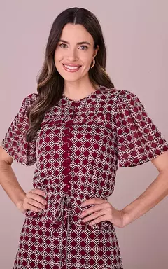 Conjunto Midi no Crepe Bordado com Babados Evelyn na internet