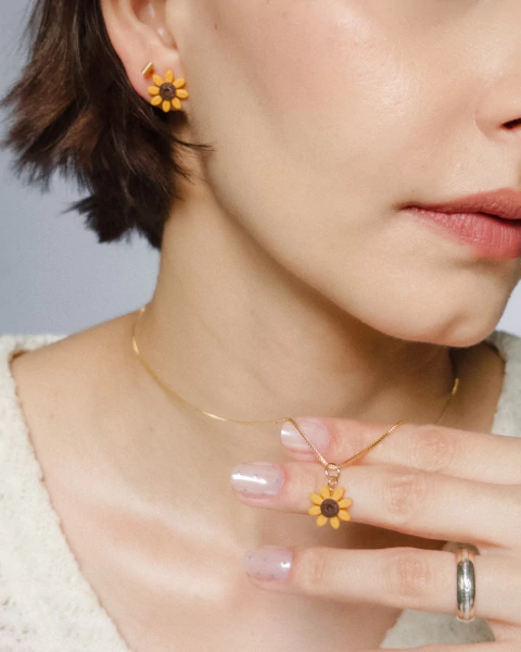 Conjunto Sunflower (brinco de pino e colar) - comprar online