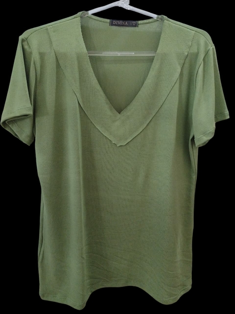 BLUSA GOLA V AQUILA-VERDE MILITAR - comprar online