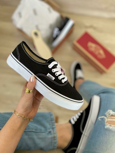 Tênis Vans Authentic Preto Clássico - comprar online