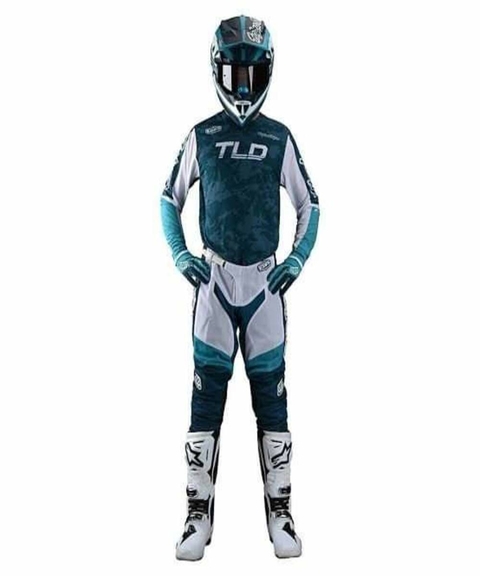 TRAJE TLD 36