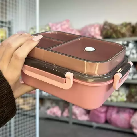 Lunchera para vianda con divisiones y cubiertos incluidos - comprar online