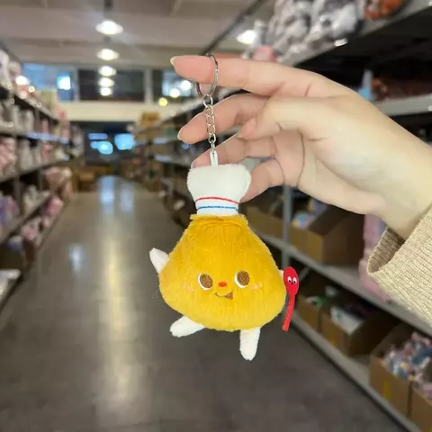 Llavero peluche patita de pollo chef kawaii - con gorrito y mini cuchara