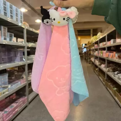 Toalla colgante Sanrio con peluche - comprar online