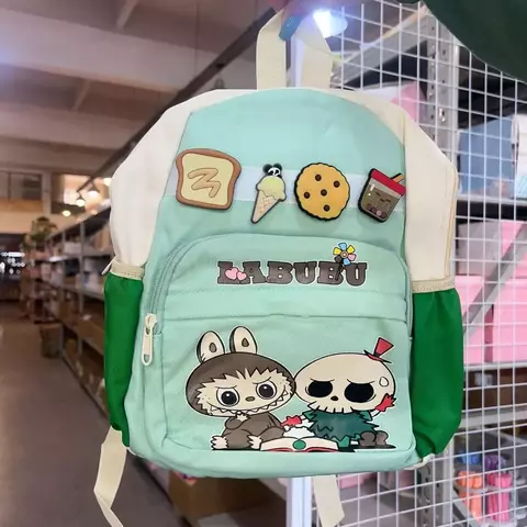 Mochila infantil Labubu con pines decorativos - comprar online
