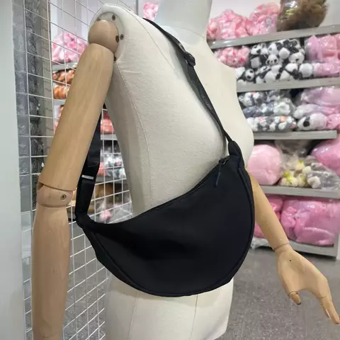 Bandolera media luna negra - comprar online