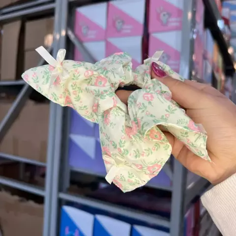 Colita floral con moños de cinta